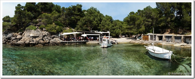 Cala Mastella i Restaurant El Bigotes. Eivissa