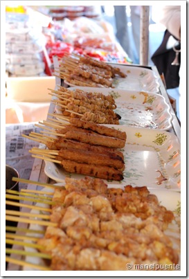 Mercat de Kõbõ-san el 21 de cada mes. Al recinte del temple Tõ-ji.