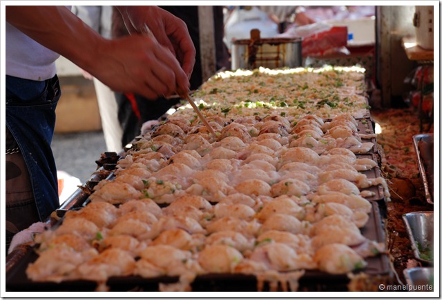 Mercat de Kõbõ-san el 21 de cada mes. Al recinte del temple Tõ-ji.