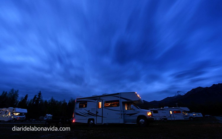 11_alaska_camping_caravana