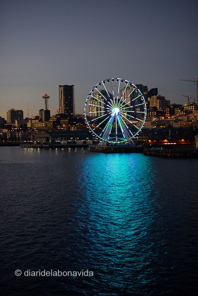 Skyline de la ciutat i la seva Seattle Great Wheel
